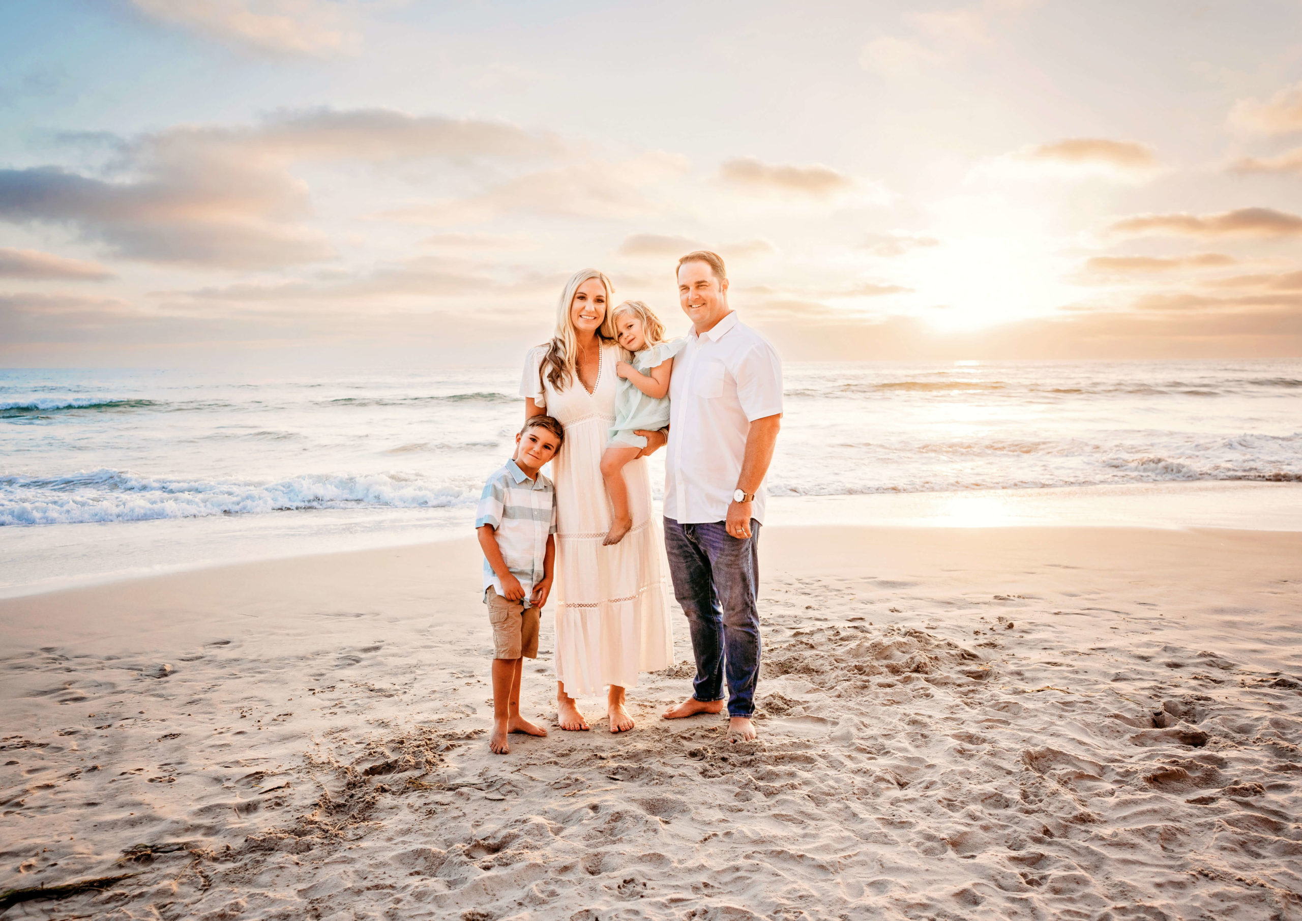Beautiful family photography session at the beach by Tristan Quigley Photography