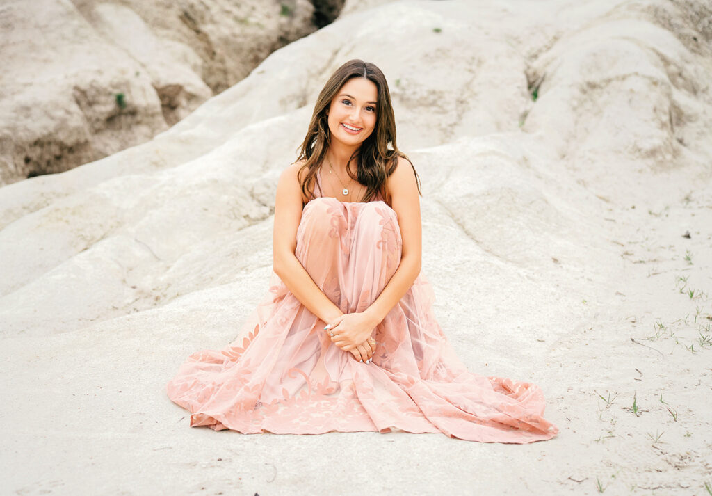 Trying To Find The Best Senior Photographer? Look No Further! 7 Senior photographer captures natural portraits on Torrey Pines trails in La Jolla