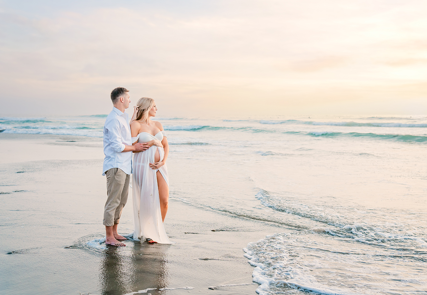 Partner joins expecting mother for outdoor maternity session in Carlsbad
